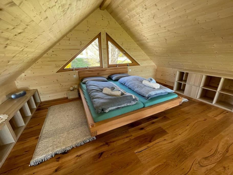 Zweistoeckiges Natur-Holzhaus Mit Berg- & Seesicht Horgenzell Buitenkant foto