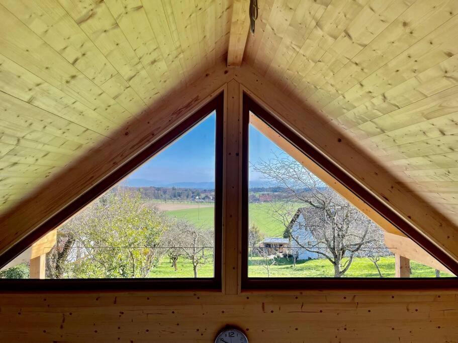 Zweistoeckiges Natur-Holzhaus Mit Berg- & Seesicht Horgenzell Buitenkant foto