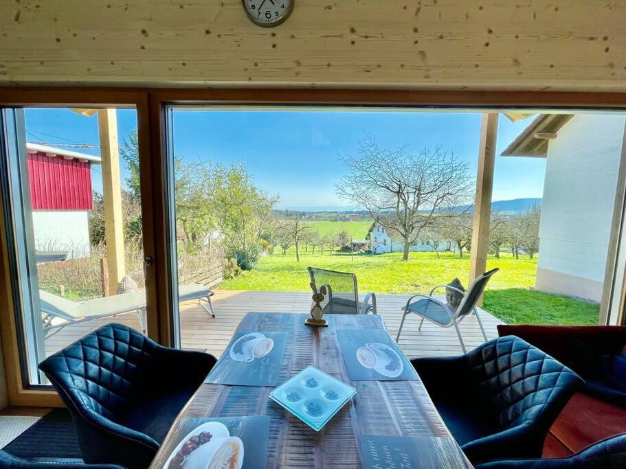 Zweistoeckiges Natur-Holzhaus Mit Berg- & Seesicht Horgenzell Buitenkant foto